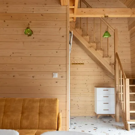 Holly House Osiek