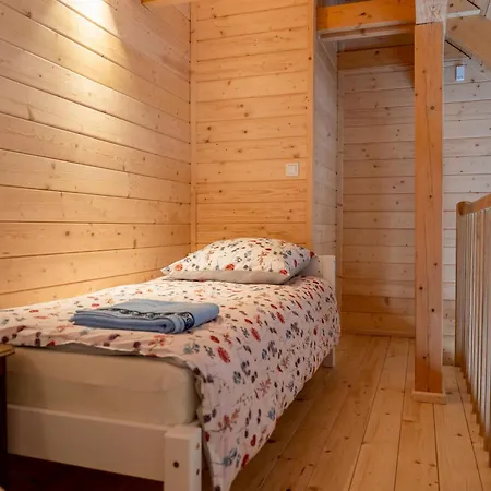 Holly House Osiek
